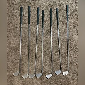 Vintage Golfsmitb golf clubs (7)